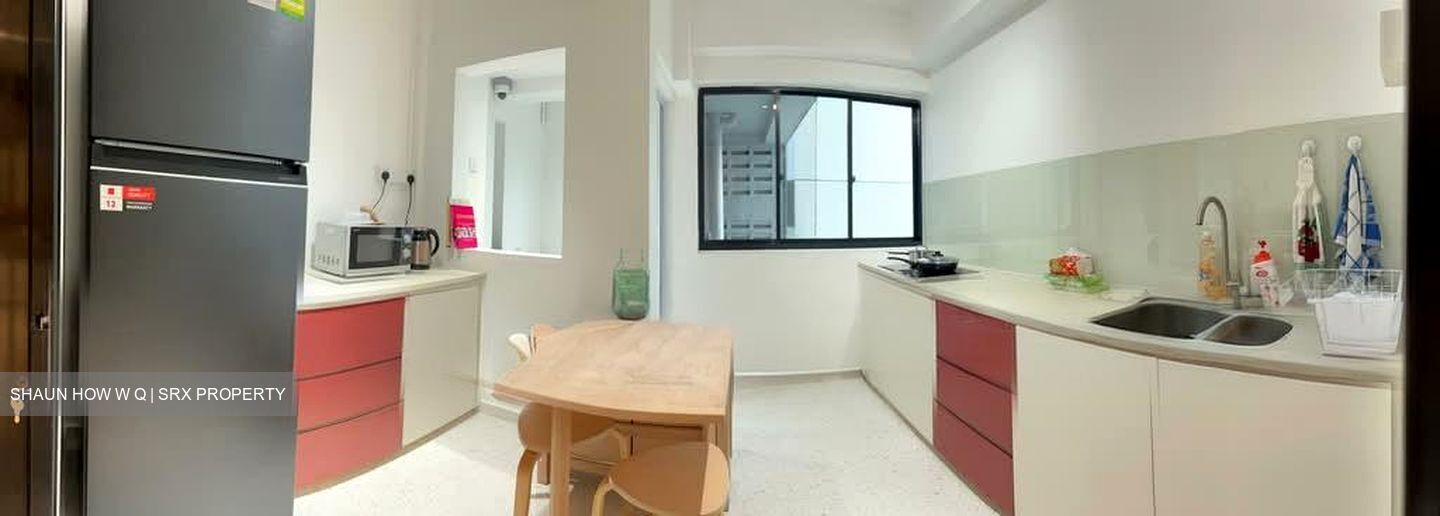 Lucky Plaza (D9), Apartment #536186541